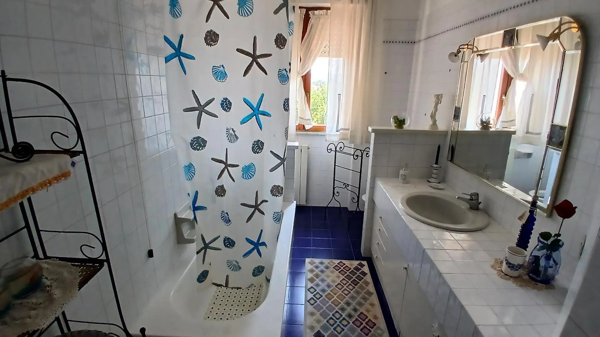 Bed & Breakfast Il Melograno B&B Aulla