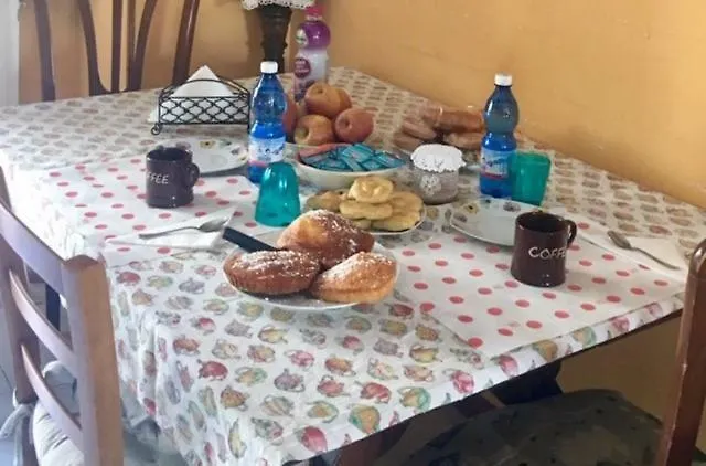 Il Melograno B&B Aulla 0*,  Italia